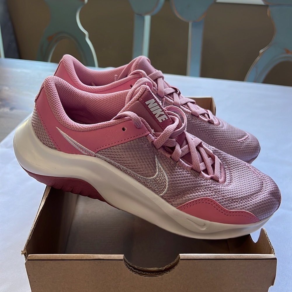 W NIKE LEGEND ESSENTIAL 3 NN - Picture 3 of 8